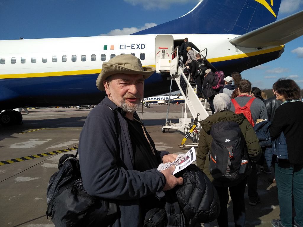 Reinhard vorm Ryanair Flieger