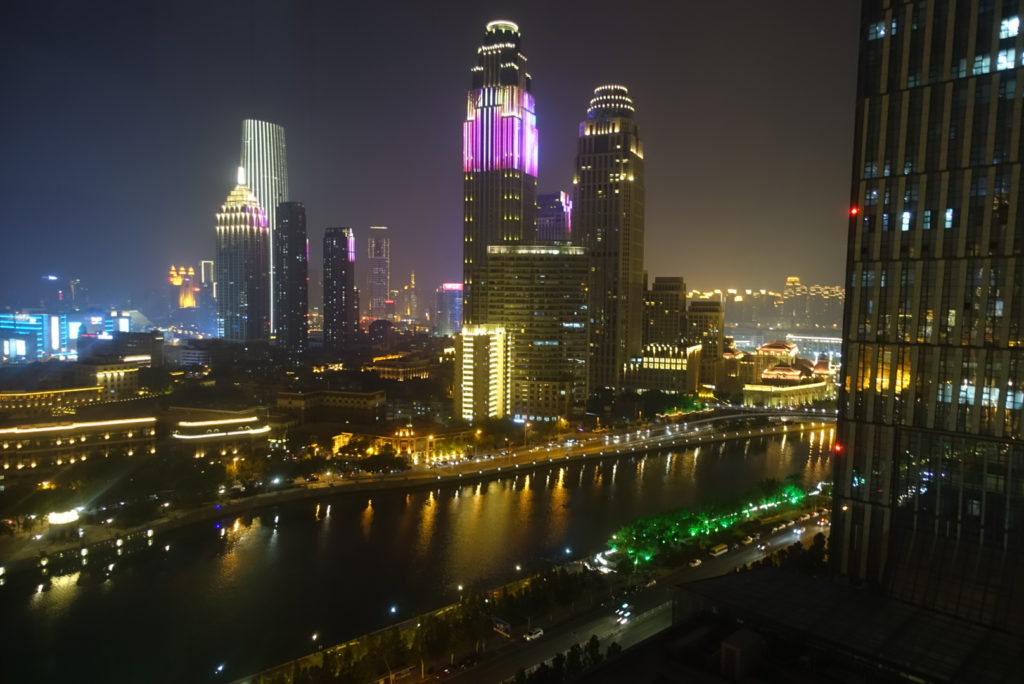 Tianjin bei Nacht