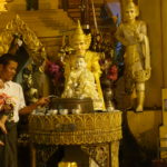 Shwedagon bei Nacht